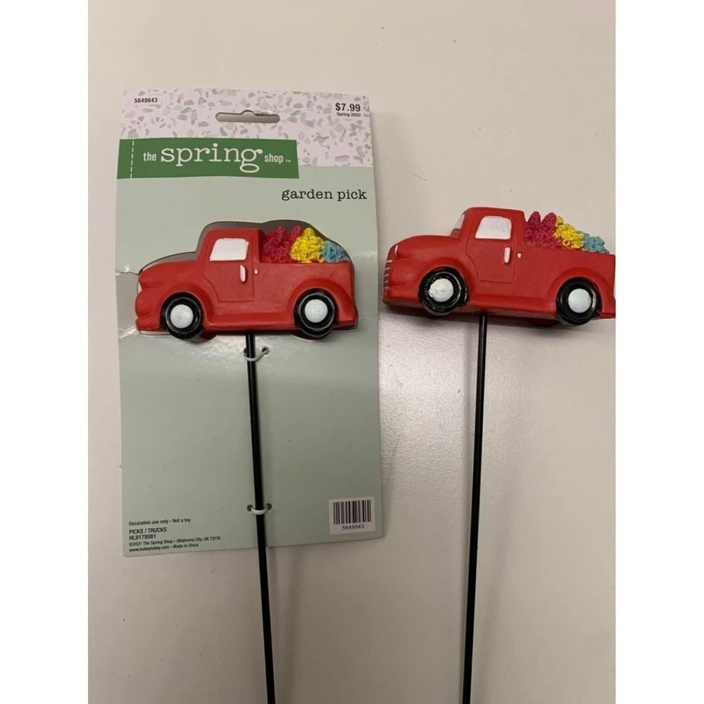 NEW Rustic Red Pickup Truck Garden Picks 2 Pieces Retro Flowers Farm Home Decor